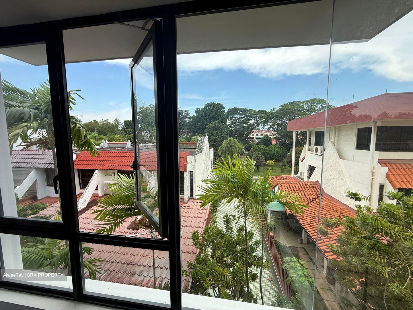 Apollo Gardens (D16), Terrace #562578421